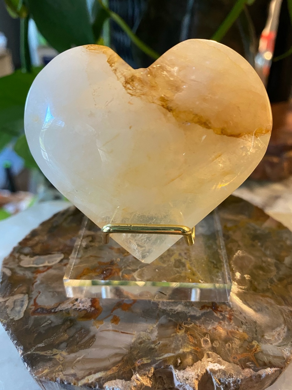 ✨💛 GOLDEN HEALER CRYSTAL HEART — 2½” 💛✨